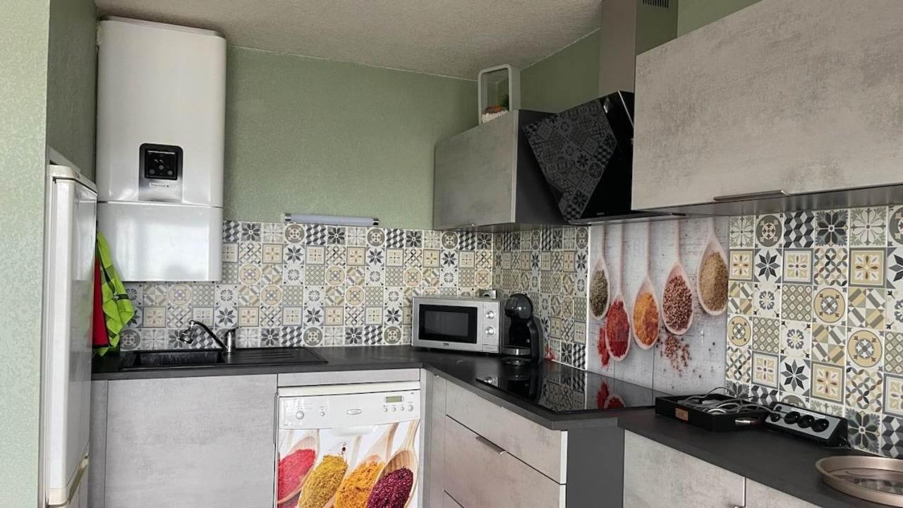 Amoureva,t2, Vue Lagon, Proche Mer, Parking, Clim, Piscine *